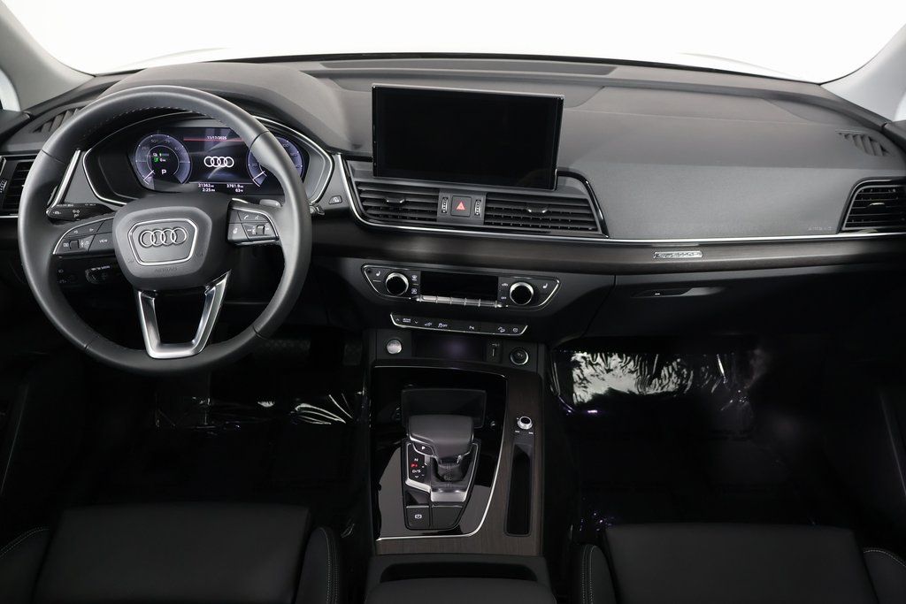 Thumbnail: 2024 Audi Q5 - 8