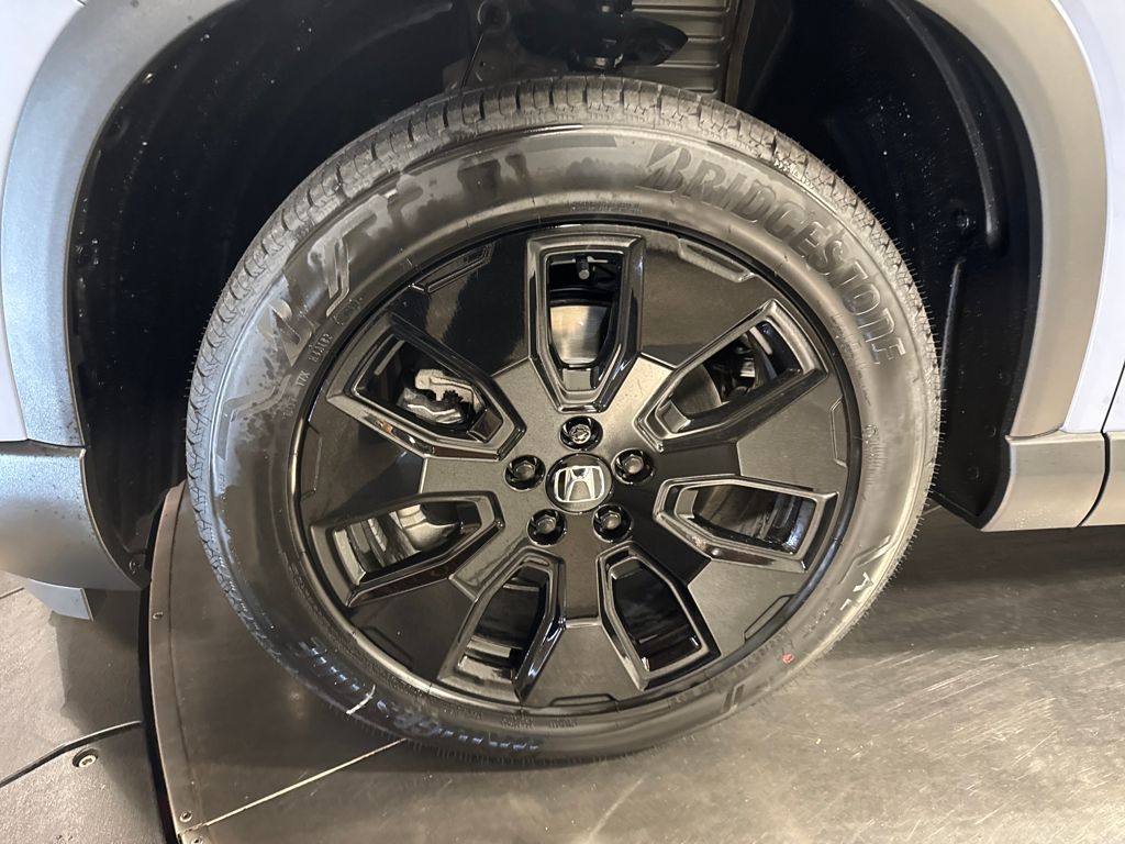 new 2026 Honda Pilot car, priced at $56,945