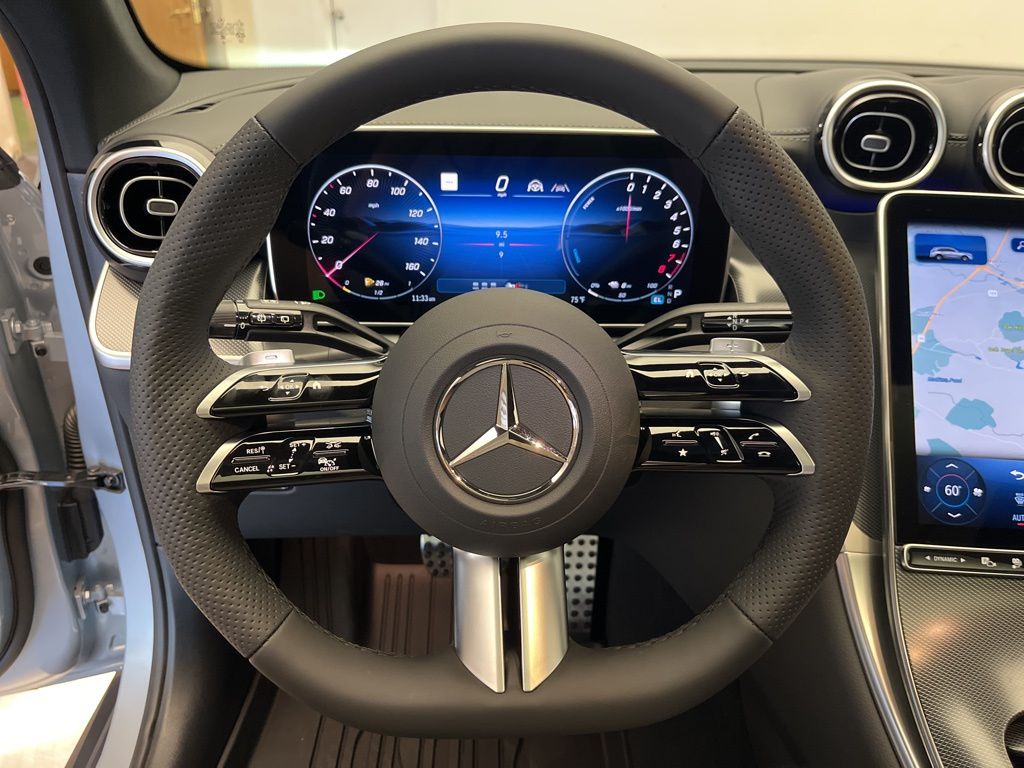 Thumbnail: 2025 Mercedes-Benz GLC - 13