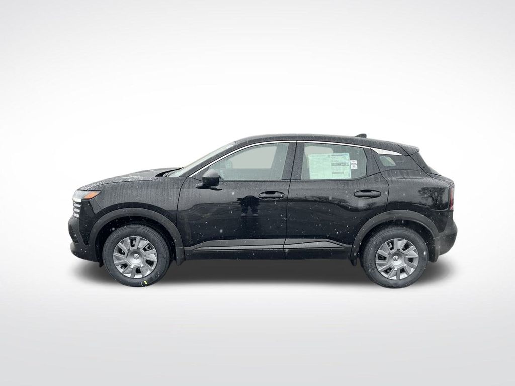 2025 Nissan Kicks S photo