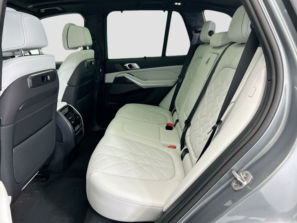 Thumbnail: 2026 BMW X5 - 20