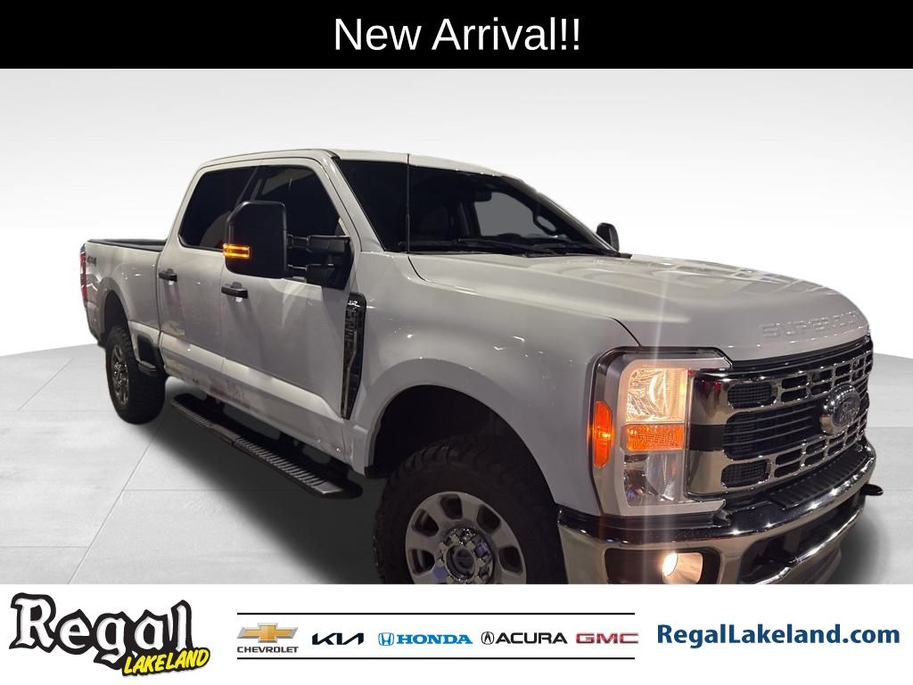 2023 Ford F-250 Super Duty XLT Crew Cab 4WD