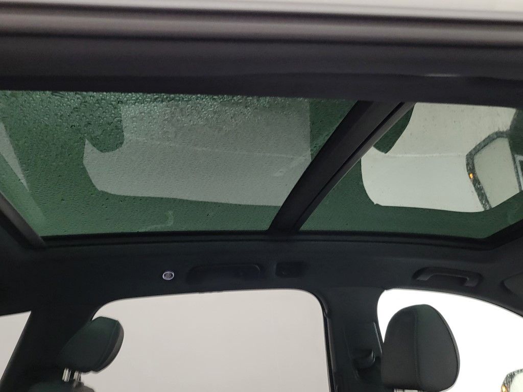 Thumbnail: 2026 Audi Q7 - 21