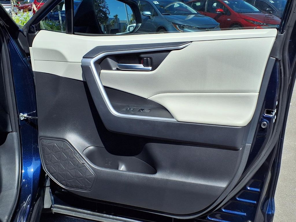 Used 2025 Toyota RAV4 SUV