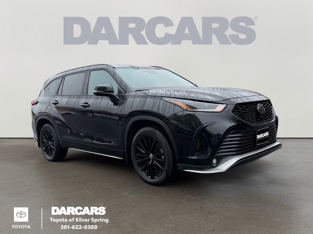 Midnight Black Metallic 2025 Toyota Highlander XSE AWD SUV / Crossover All-Wheel Drive 8-Speed Automatic