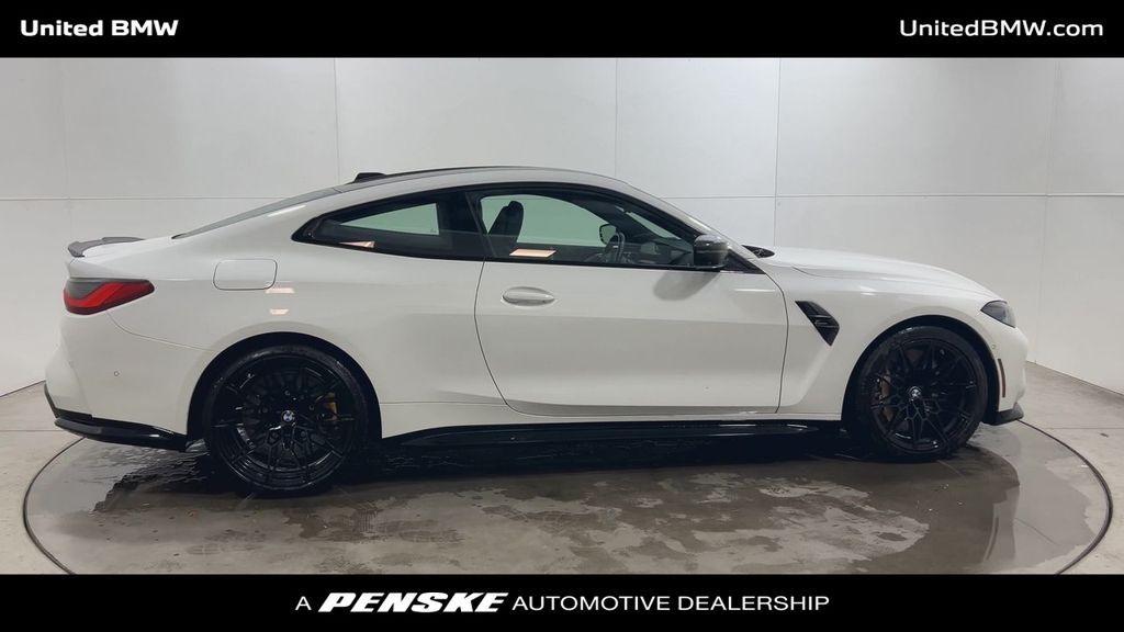Thumbnail: 2024 BMW M4 - 9