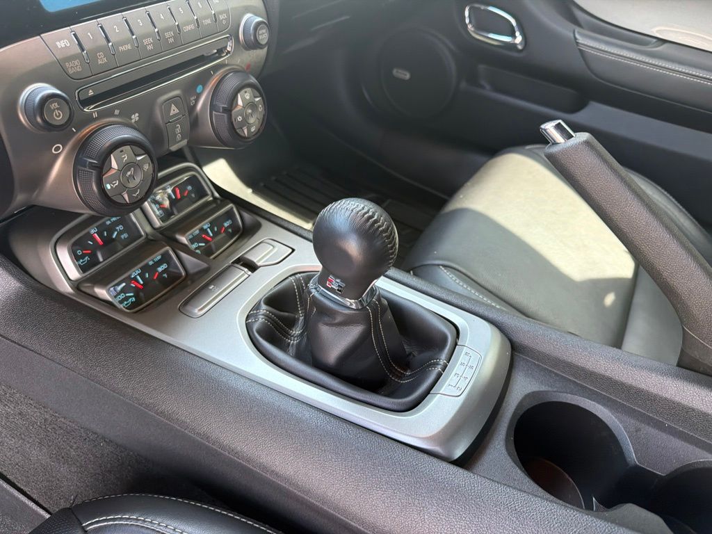 Thumbnail: 2011 Chevrolet Camaro - 15