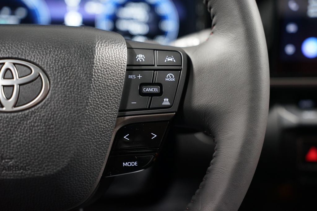 2025 Toyota Camry XSE 13