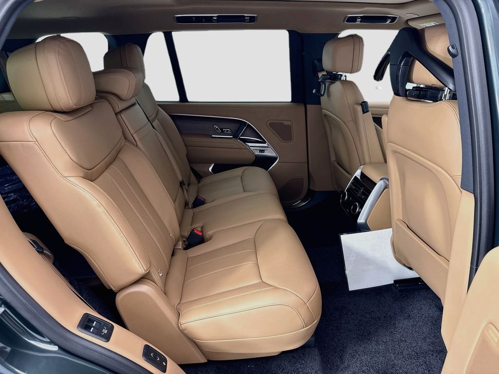 Thumbnail: 2026 Land Rover Range Rover - 21