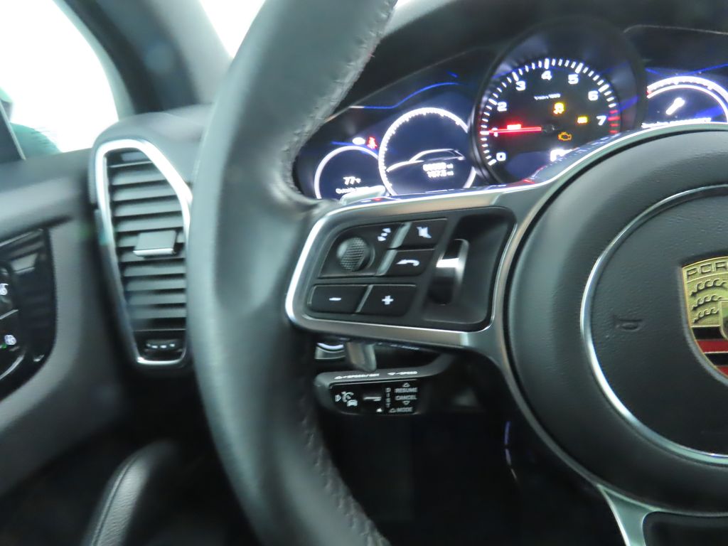 Thumbnail: 2019 Porsche Cayenne - 11