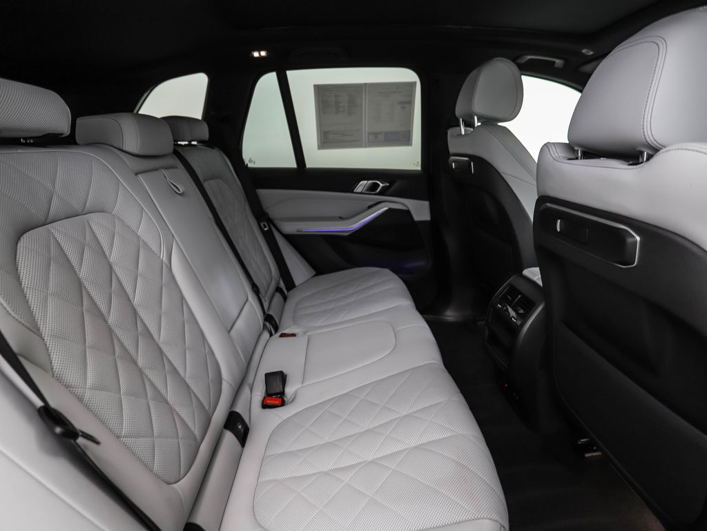 Thumbnail: 2024 BMW X5 - 27