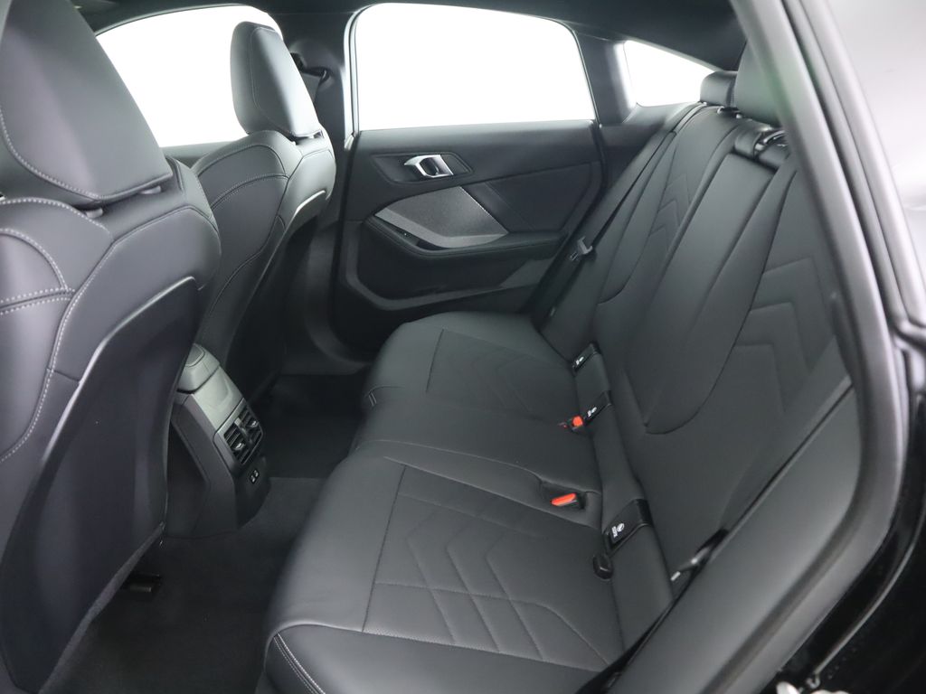 Thumbnail: 2026 BMW 2 Series - 22