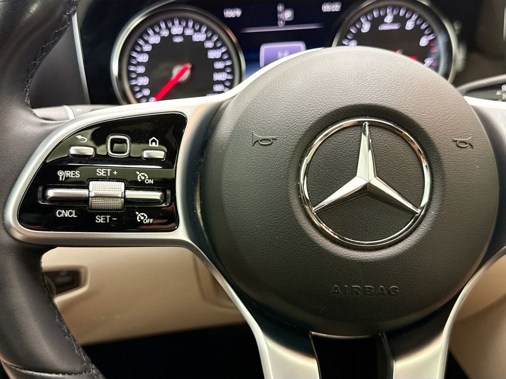 Thumbnail: 2019 Mercedes-Benz E-Class - 11
