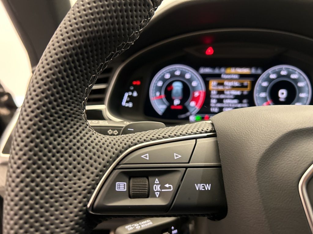 Thumbnail: 2025 Audi SQ8 - 15