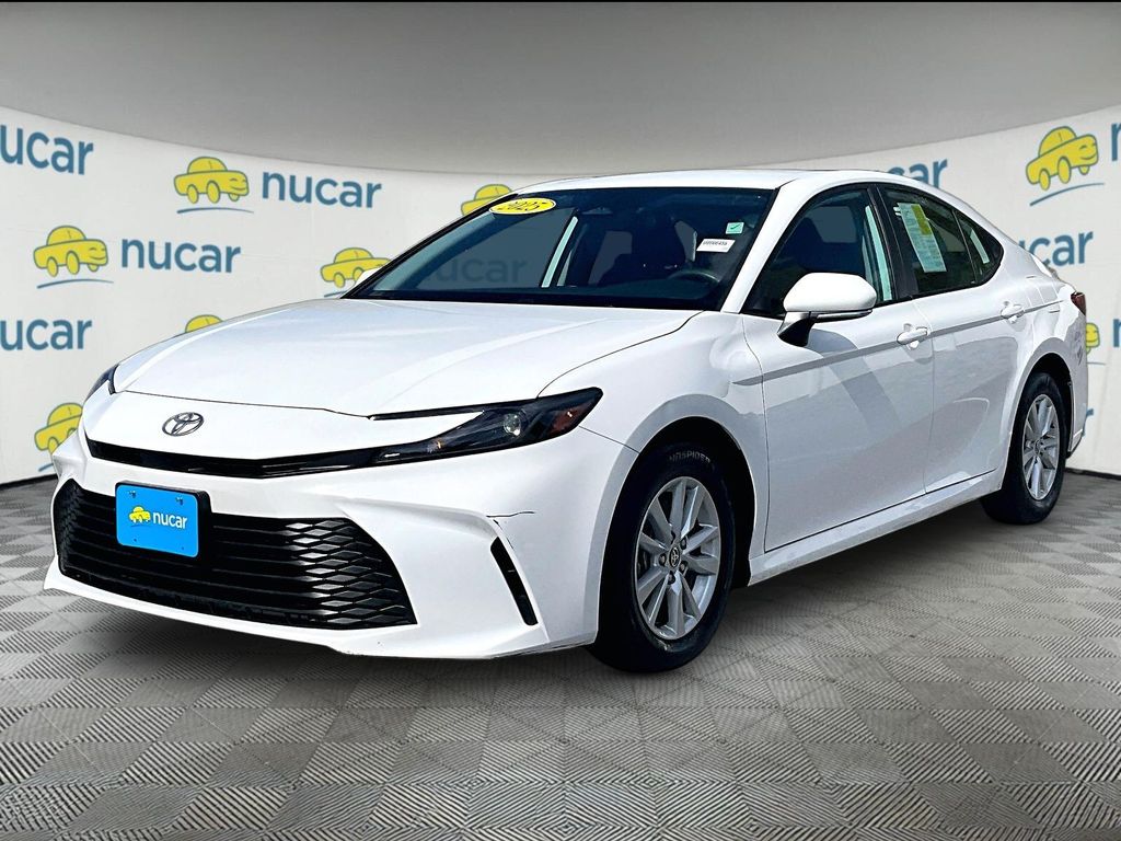 2025 Toyota Camry — photo 3