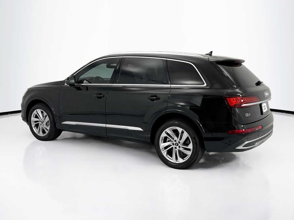 Thumbnail: 2023 Audi Q7 - 7