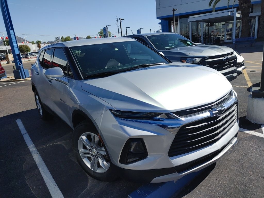 2020 Chevrolet Blazer 2LT photo 2