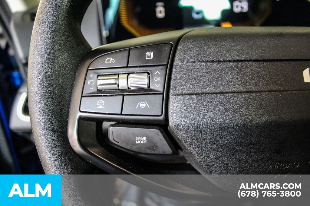 Used 2025 Blue Kia LXS image 25