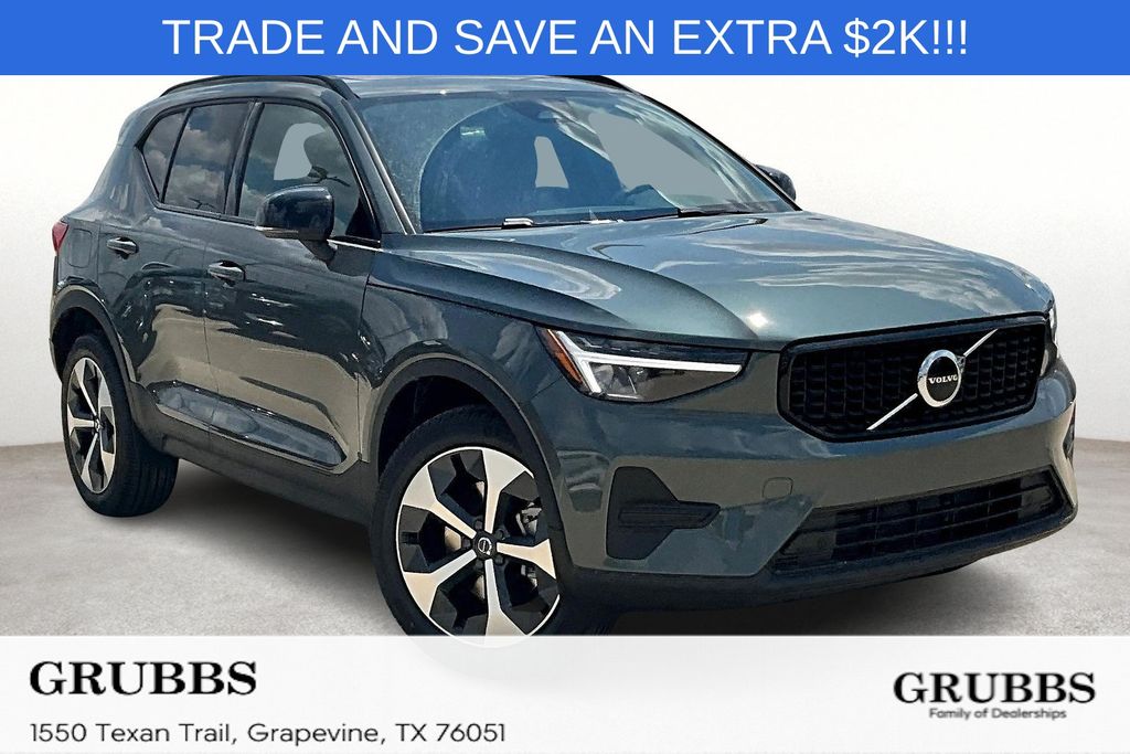 2026 Volvo XC40 B4 Core FWD
