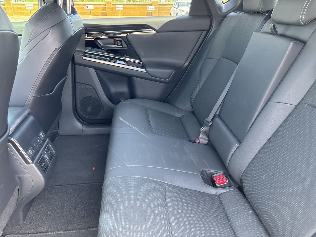 2023 Toyota bZ4X Limited 10