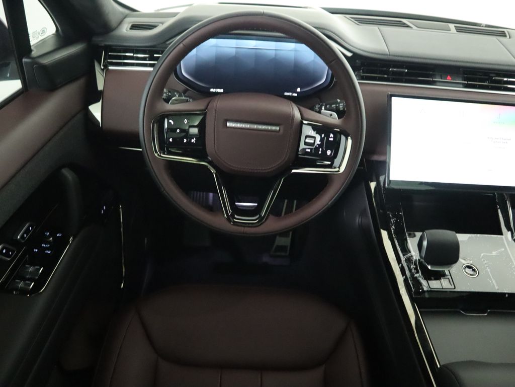 Thumbnail: 2025 Land Rover Range Rover Sport - 11