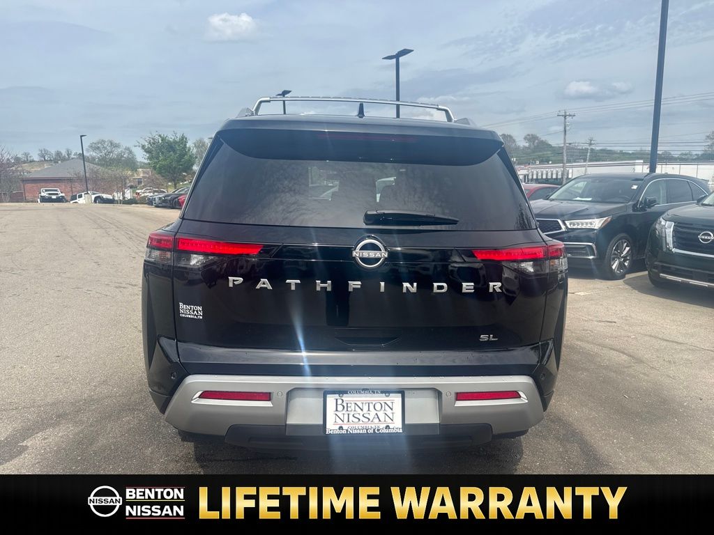 View vehicle photo 7