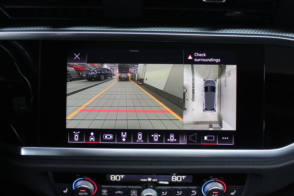 Thumbnail: 2022 Audi Q3 - 20