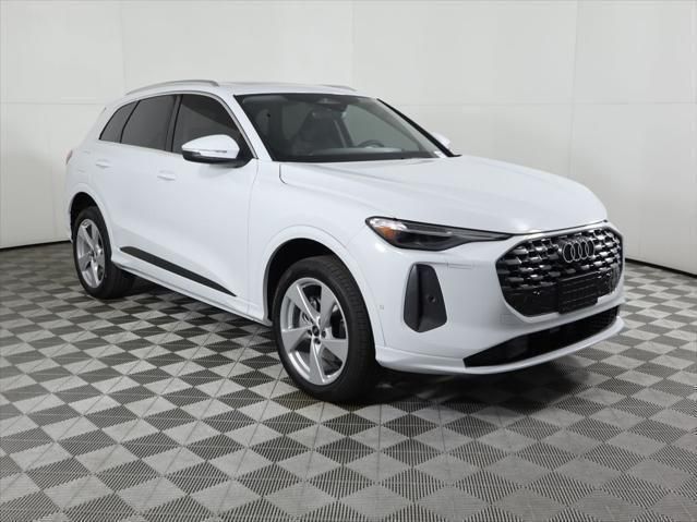 Thumbnail: 2025 Audi Q5 - 3