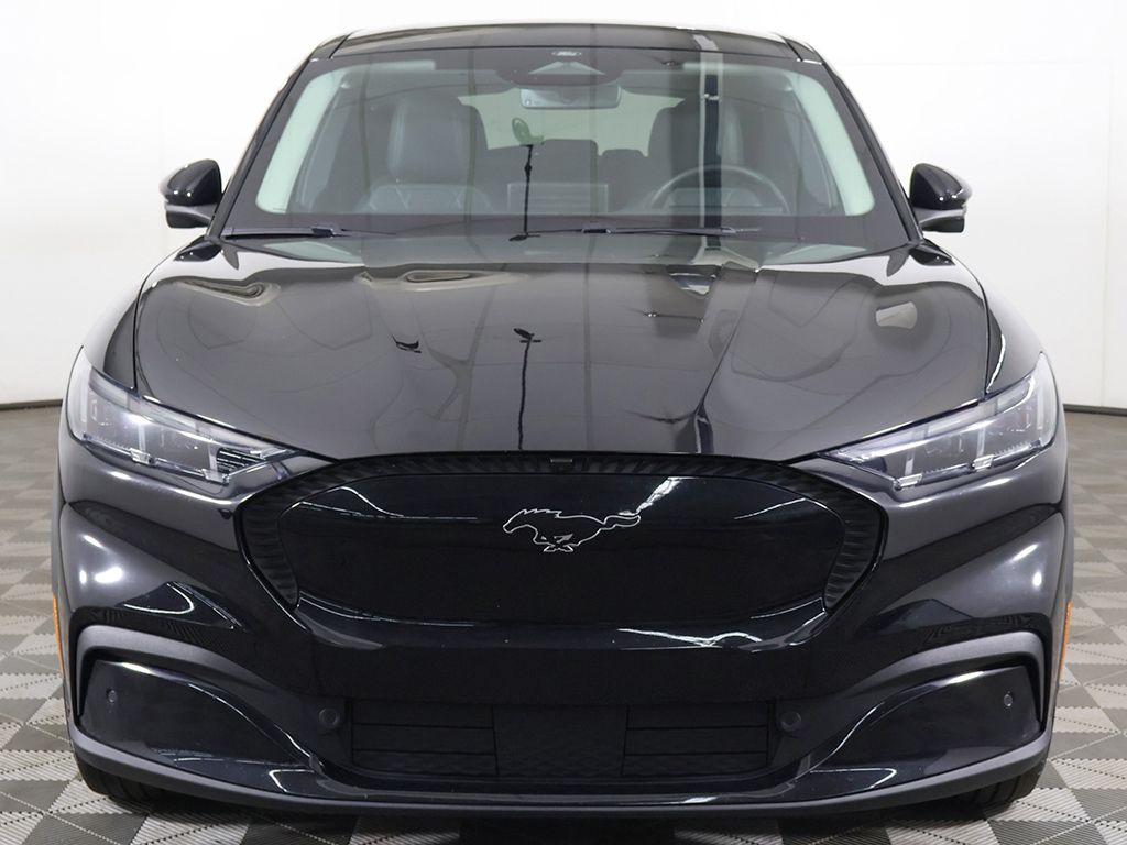 Used 2024 Black Ford Select image 12