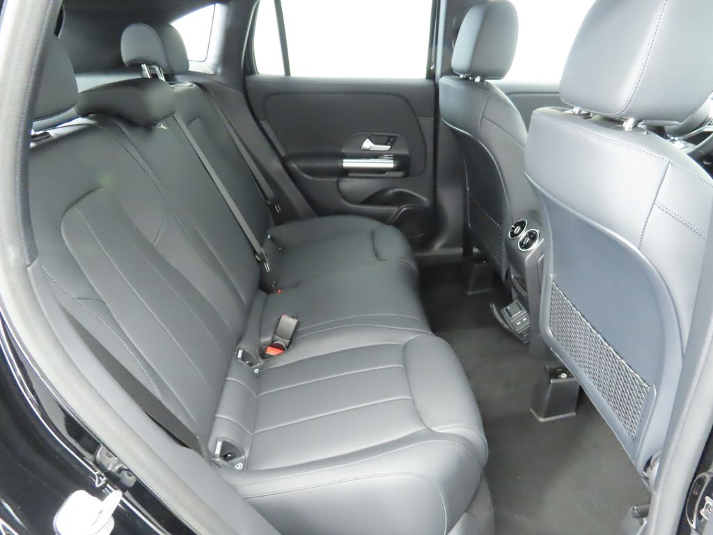 2025 Mercedes-Benz GLA 250 22