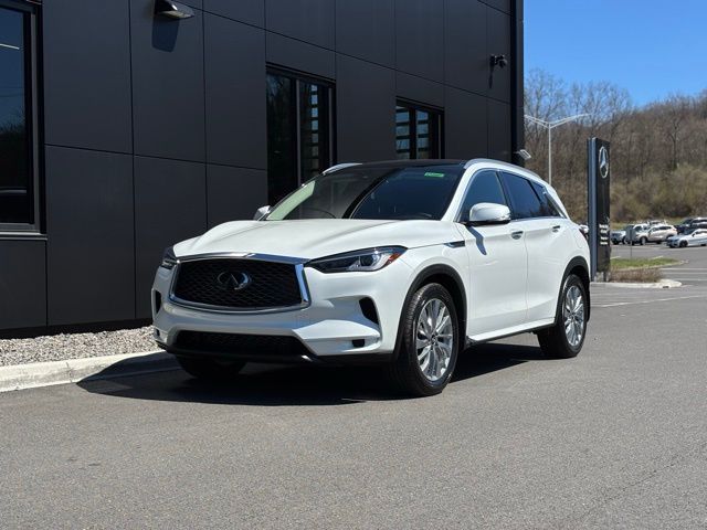  2023 INFINITI QX50 Luxe AWD   