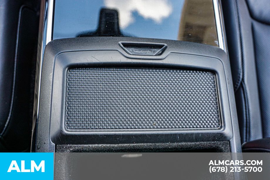 Used 2023 Black Land Rover SE image 46