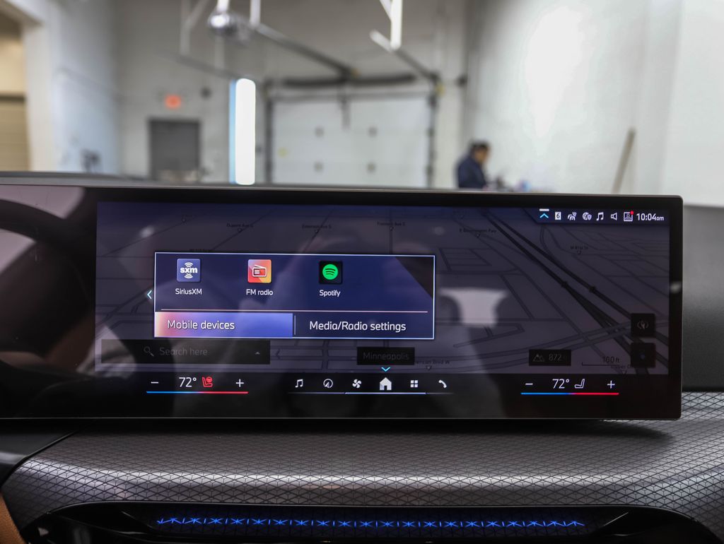 Thumbnail: 2026 BMW i4 - 17