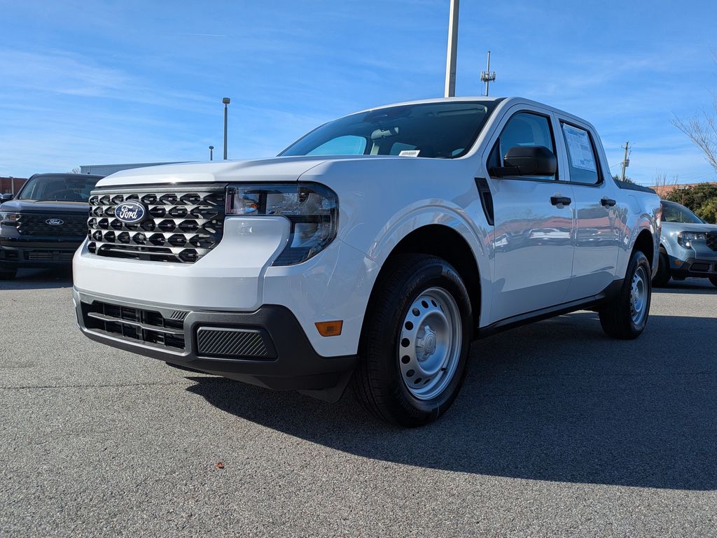 2025 Ford Maverick XL