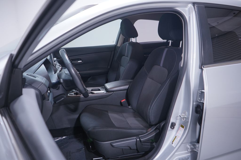 Thumbnail: 2023 Nissan Sentra - 7