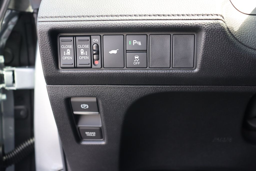 Thumbnail: 2026 Honda Odyssey - 31