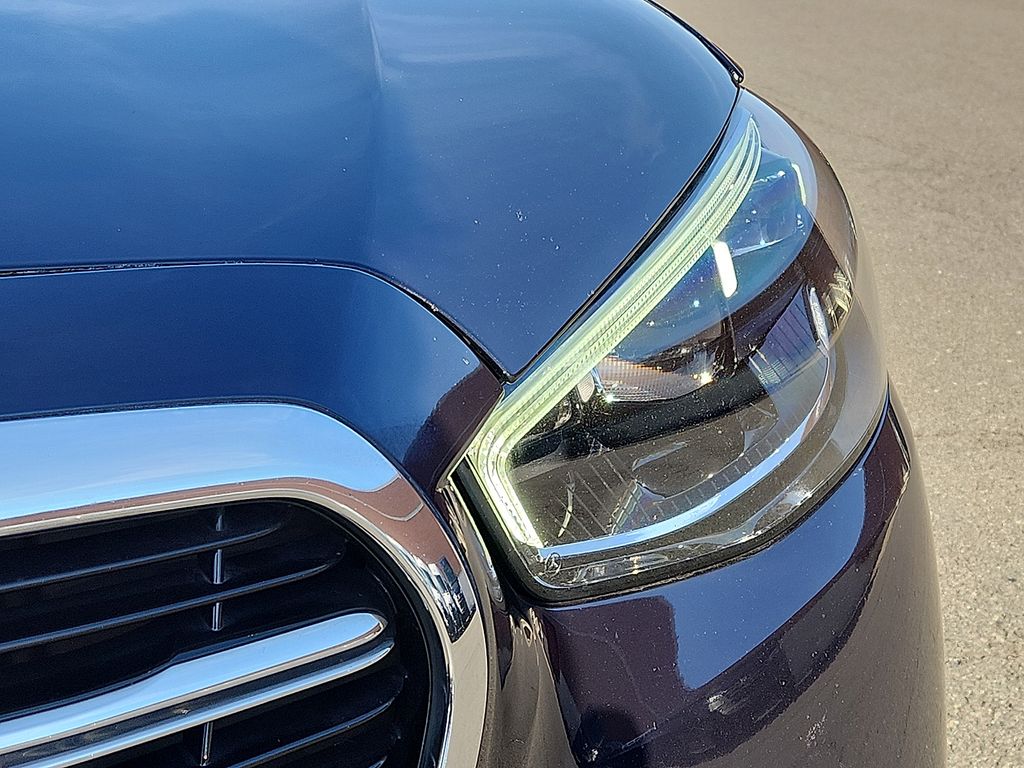 Thumbnail: 2022 Mercedes-Benz S-Class - 9