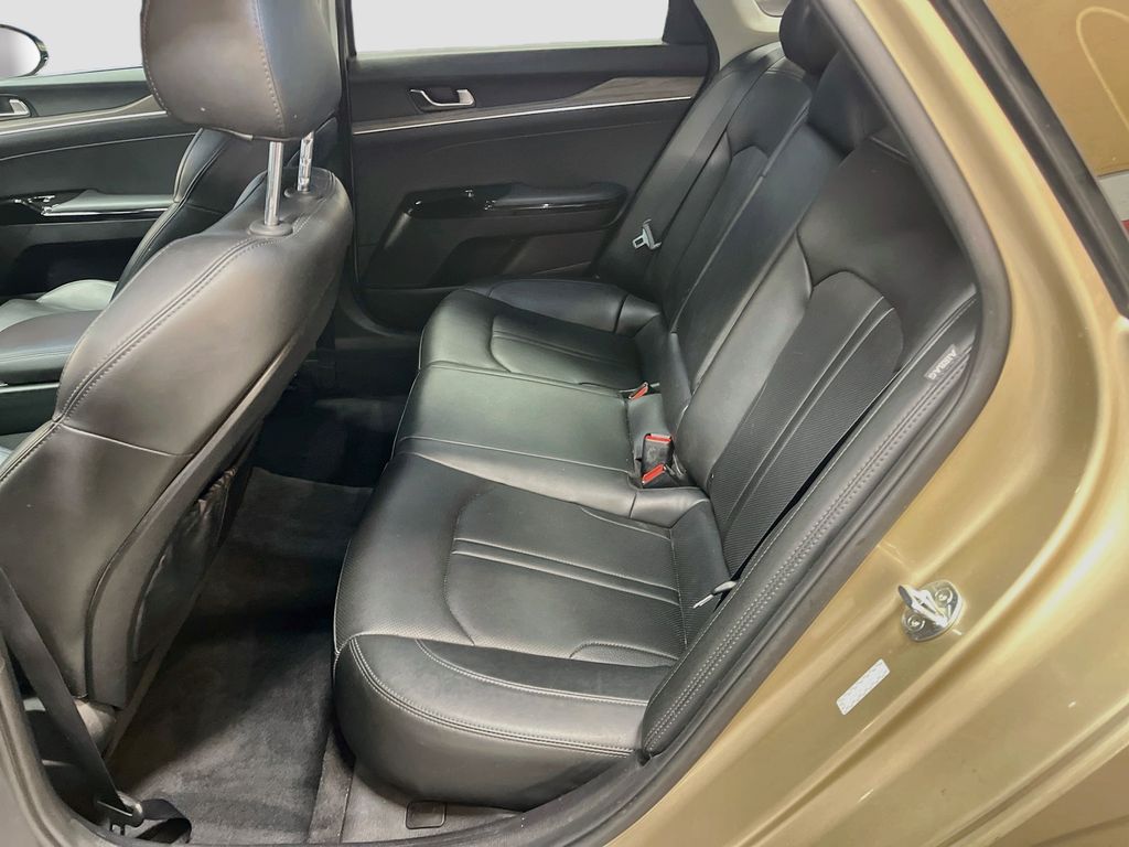 Used 2021 Crystal Beige Kia EX image 24