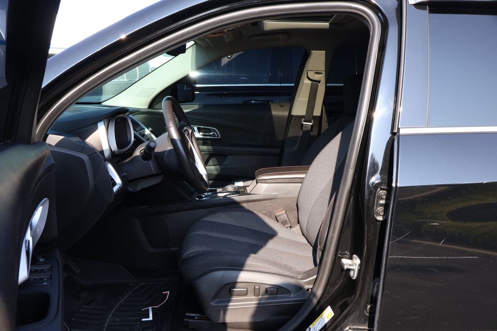 Thumbnail: 2015 Chevrolet Equinox - 13