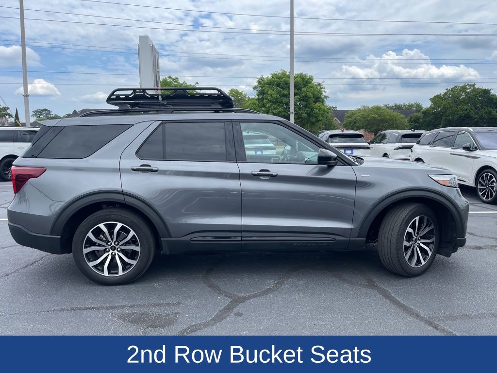 2022 Ford Explorer ST-Line