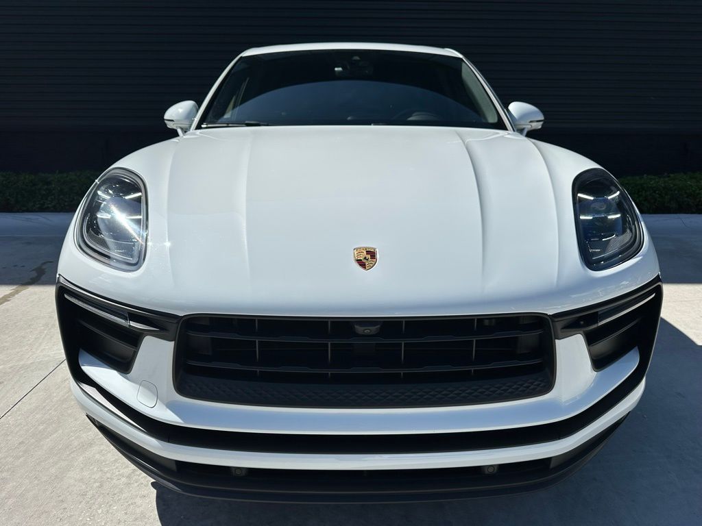 2022 Porsche Macan  7