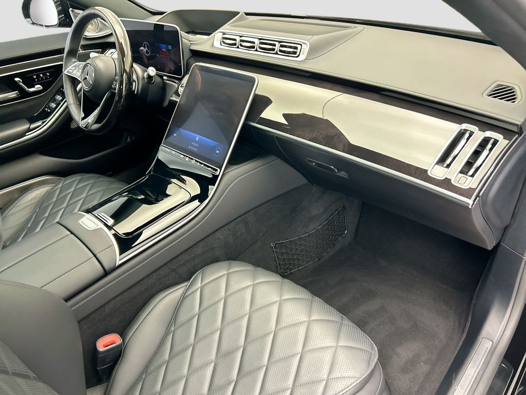 Thumbnail: 2024 Mercedes-Benz S-Class - 20