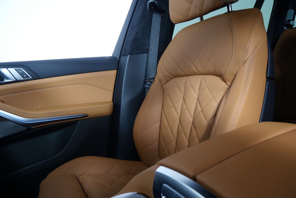 2026 BMW X7 xDrive40i 24