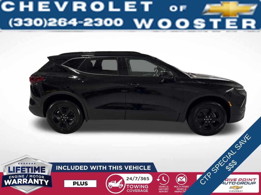 View vehicle photo 7