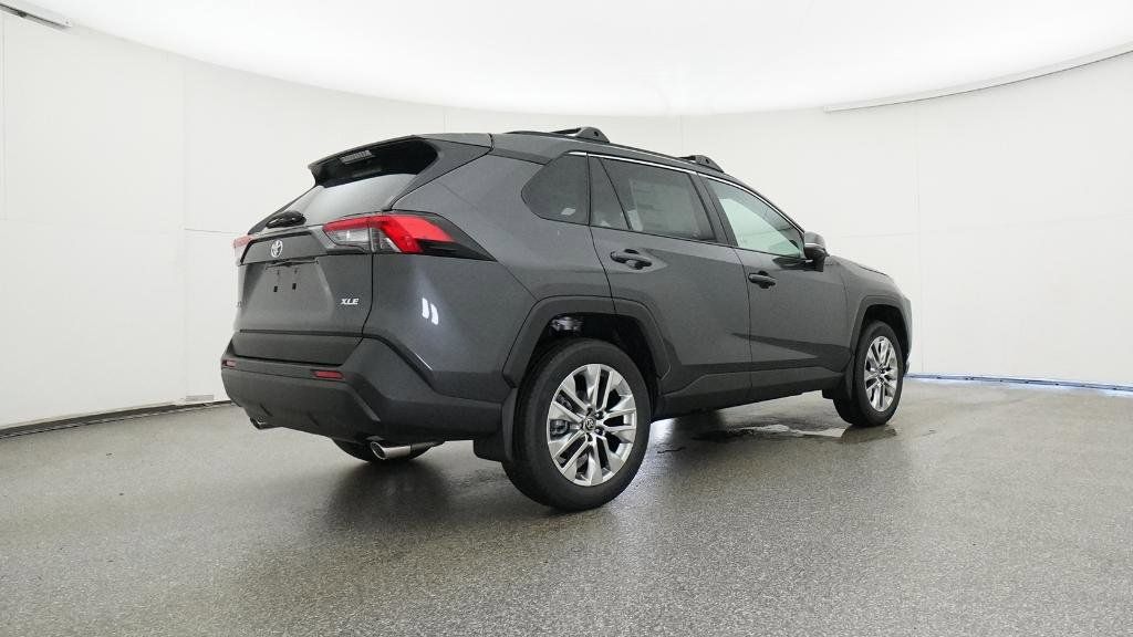 Thumbnail: 2025 Toyota RAV4 - 29
