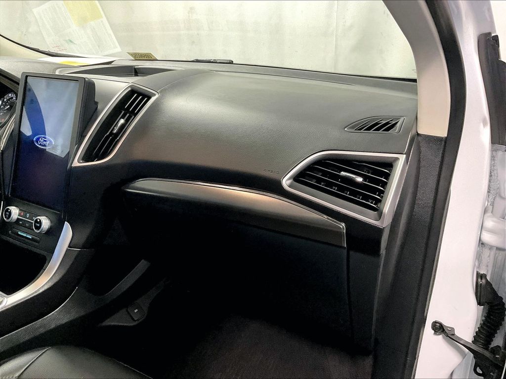 2022 Ford Edge — photo 13