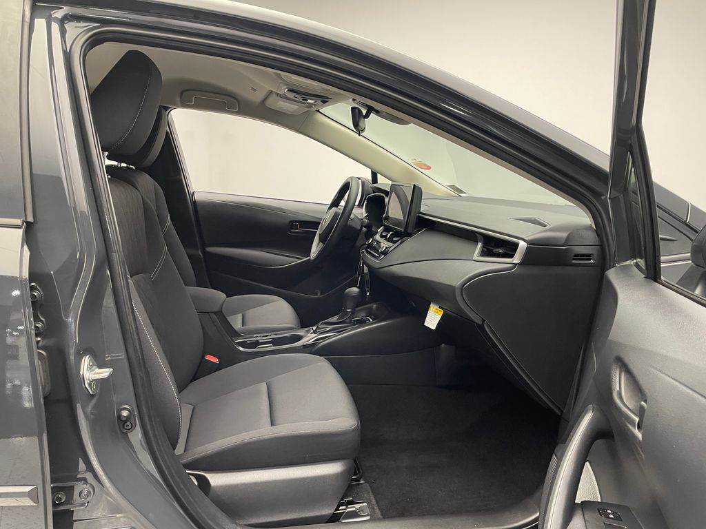 2023 Toyota Corolla LE 16