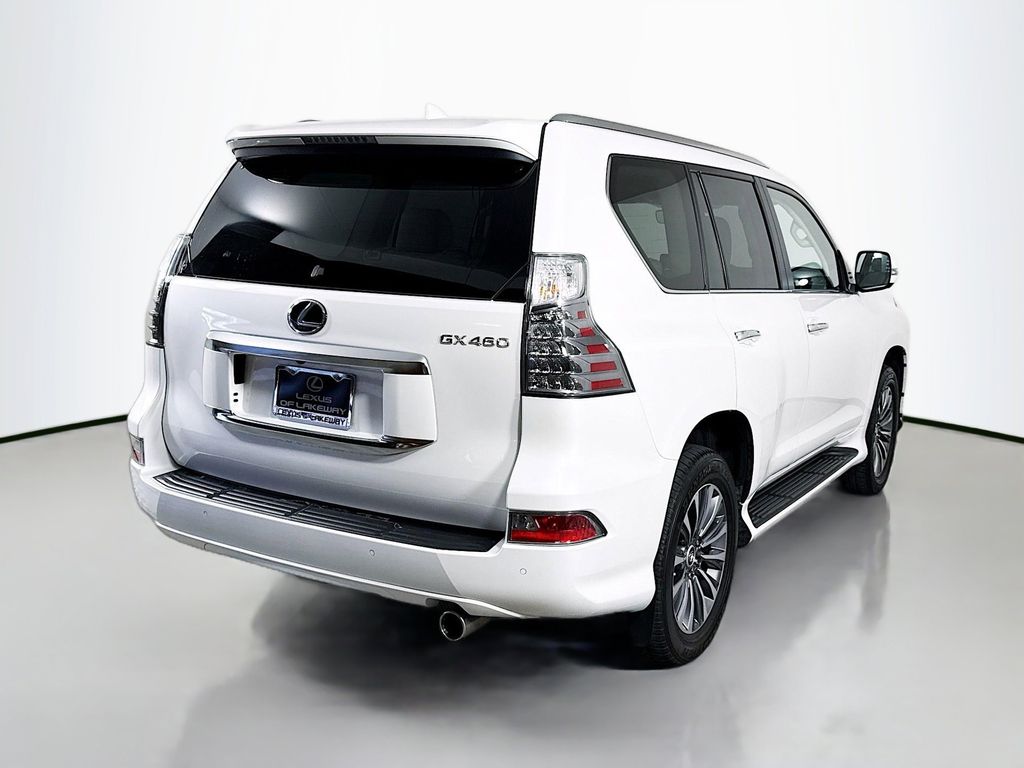 Thumbnail: 2022 Lexus GX - 5