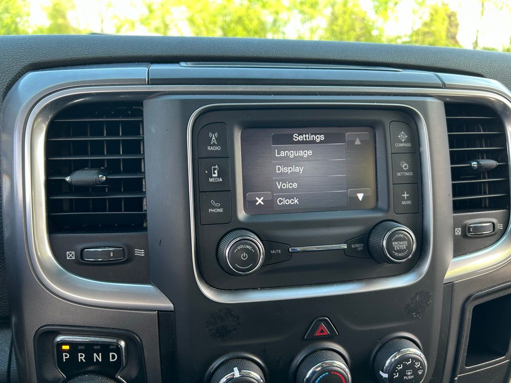 2021 RAM 1500 Classic SLT 27