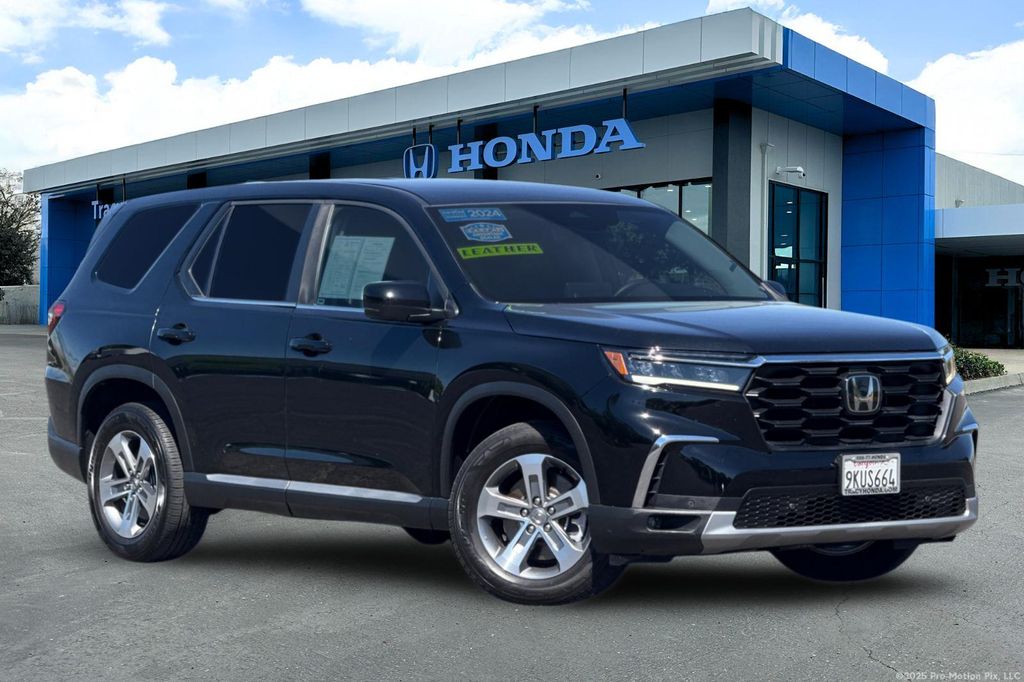 Black 2024 Honda Pilot SUV / Crossover Front-Wheel Drive Automatic